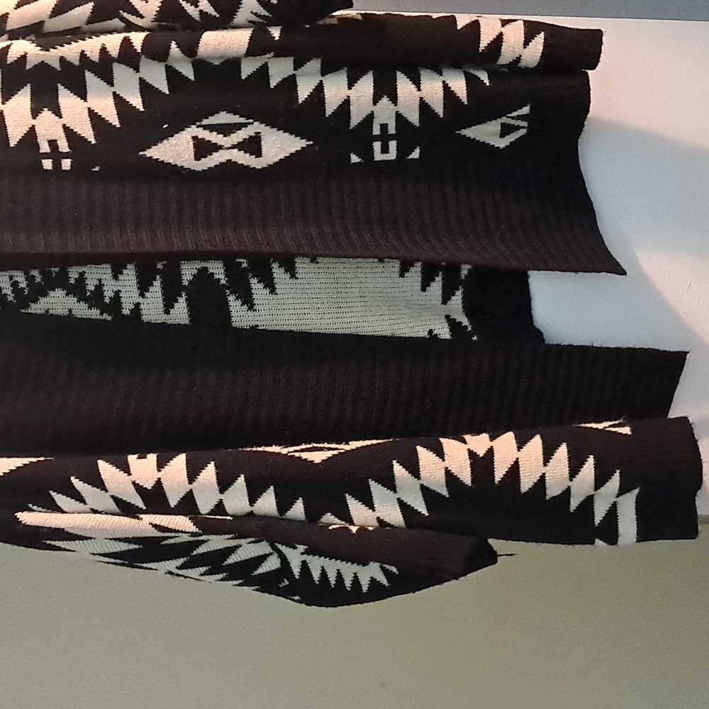 Cardigan - Picture 3 of 4